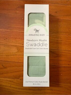 NIB Amazing Baby Newborn Muslin Swaddle Blanket 36"x36" Mint Green Cotton